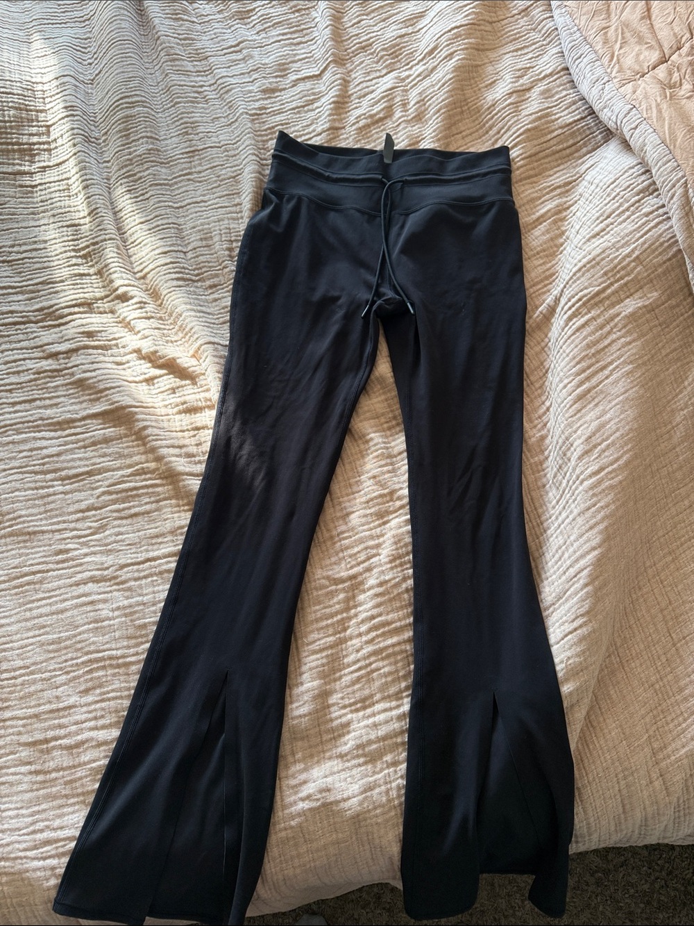 Vuori Black Women’s Flared Leggings